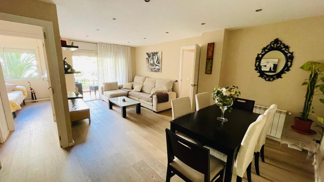Lux Apartament Салоу Екстер'єр фото