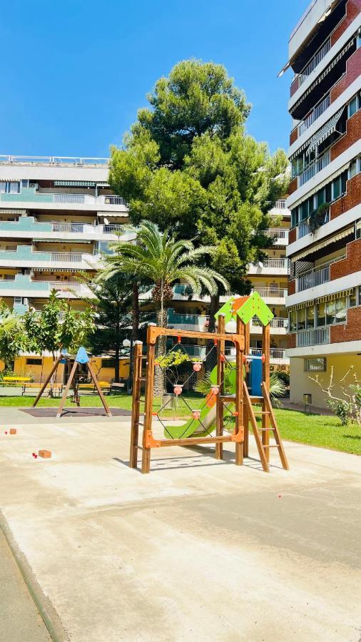 Lux Apartament Салоу Екстер'єр фото